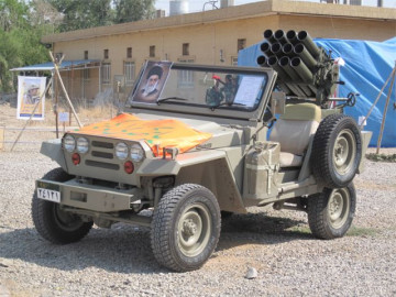 Click to enlarge image Safir_jeep_4x4_light_tactical_vehicle_Iran_Iranian_army_defense_industry_military_equipment_009.jpg