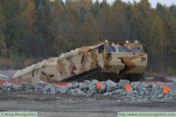 Click to enlarge image DT-30PM_amphibious_all-terrain_tracked_carrier_vehicle_03.jpg