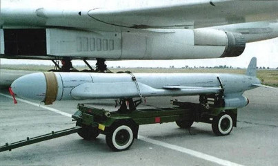 Click to enlarge image Kh-555_air-launched_subsonic_cruise_missile_Russia_002.jpg