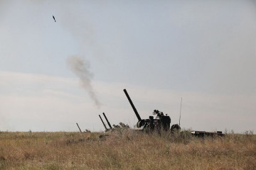 Click to enlarge image Indra-2012_Russia_India_military_exercises_live_firing_Siberian_Republic_Buryatia_009.jpg