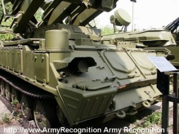 Click to enlarge image SA-6_gainful_self-propelled_air_defence_system_tracked_armoured_vehicle_Rusian_Russia_army_008.jpg