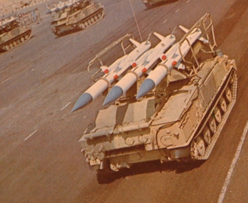 Click to enlarge image SA-6_gainful_self-propelled_air_defence_system_tracked_armoured_vehicle_Rusian_Russia_army_015.jpg