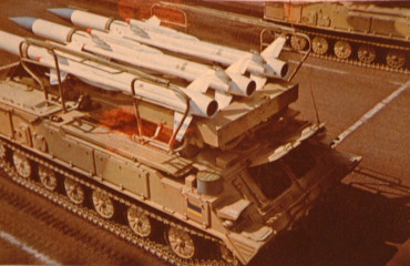 Click to enlarge image SA-6_gainful_self-propelled_air_defence_system_tracked_armoured_vehicle_Rusian_Russia_army_019.jpg