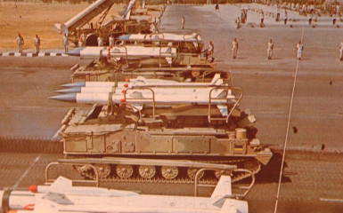 Click to enlarge image SA-6_gainful_self-propelled_air_defence_system_tracked_armoured_vehicle_Rusian_Russia_army_020.jpg