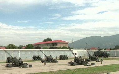 Click to enlarge image AF902_FCS-35mm_anti-aircraft_gun_air-defense_system_Norinco_China_Chinese_army_indsutry_military_technology_001.jpg