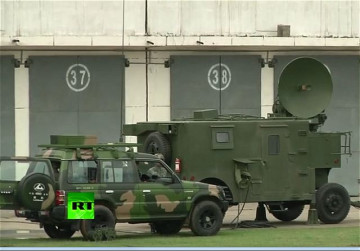 Click to enlarge image AF902_FCS-35mm_anti-aircraft_gun_air-defense_system_Norinco_China_Chinese_army_indsutry_military_technology_002.jpg