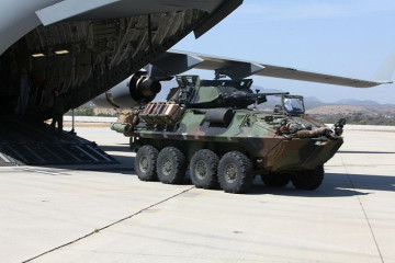 Click to enlarge image Lav-25_General_Motors_Mowag_light_wheeled_armoured_vehicle_personnel_carrier_US-Army_United_States_034.jpg
