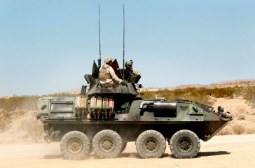 Click to enlarge image Lav-25_General_Motors_Mowag_light_wheeled_armoured_vehicle_personnel_carrier_US-Army_United_States_045.jpg