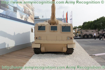 Click to enlarge image Donar_155mm_self-propelled_tracked_howitzer_autonomous_air_deplyable_artillery_system_German_Germany_010.jpg