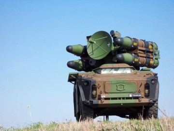 Click to enlarge image Crotale_firing_unit_low-altitude_surface-to-air_missile_system_France_French_army_002.jpg