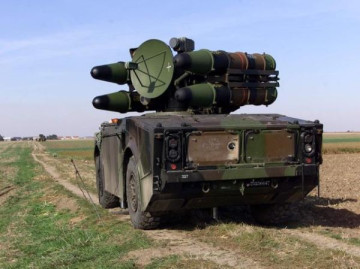 Click to enlarge image Crotale_firing_unit_low-altitude_surface-to-air_missile_system_France_French_army_003.jpg