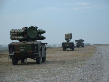 Click to enlarge image Crotale_firing_unit_low-altitude_surface-to-air_missile_system_France_French_army_010.jpg