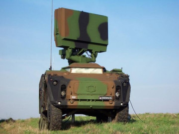 Click to enlarge image Crotale_acquisition_unit_low-altitude_surface-to-air_missile_system_France_French_army_front_side_view_001.jpg