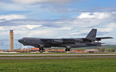 Click to enlarge image B_52_Stratofortress_datasheet_640_004.jpg