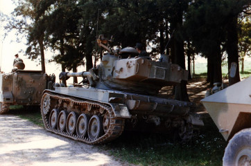 Click to enlarge image amx-13_light_armoured_vehicle_French_army_France_002.jpg