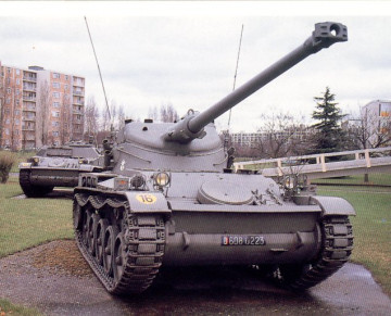 Click to enlarge image amx-13_light_armoured_vehicle_French_army_France_036.jpg