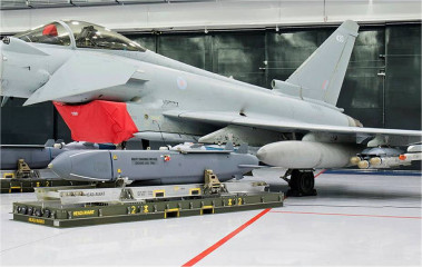 Click to enlarge image Storm_Shadow_SCALP_long-range_air-launched_attack_cruise_missile_France_004.jpg