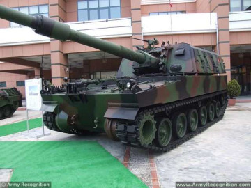 Click to enlarge image T-155_Firtina_155mm_tracked_self-propelled_howitzer_Turkey_Turkish_army_defence_industry_military_technology_005.jpg