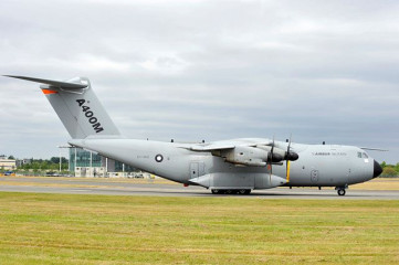 Click to enlarge image A400_Airbus_military_transport_aircraft_Spain_Spanish_aviation_air_defence_industry_011.jpg