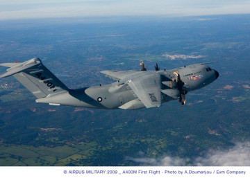 Click to enlarge image A400_Airbus_military_transport_aircraft_Spain_Spanish_aviation_air_defence_industry_018.jpg