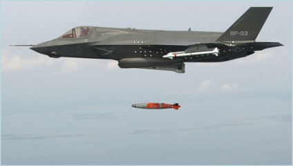 Click to enlarge image F-35A_Lightning_II_multirole_fighter_aircraft_United_States_US_aviation_air_defence_industry_military_technology_016.jpg