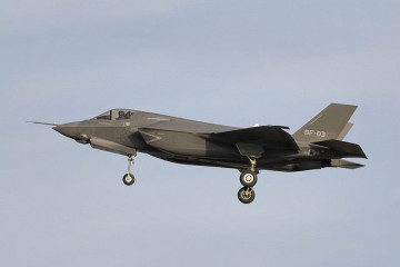 Click to enlarge image F-35B_Lightning_II_fighter_aircraft_United_States_US_aviation_air_defence_industry_military_technology_005.jpg