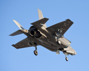 Click to enlarge image F-35B_Lightning_II_fighter_aircraft_United_States_US_aviation_air_defence_industry_military_technology_007.jpg
