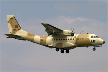 Click to enlarge image CN235_medium-range_military_transport_aircraft_Airbus_Military_Spain_Spanish_aviation_defence_industry_009.jpg