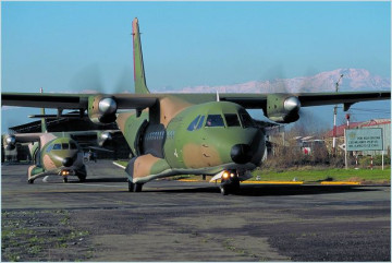Click to enlarge image CN235_medium-range_military_transport_aircraft_Airbus_Military_Spain_Spanish_aviation_defence_industry_010.jpg