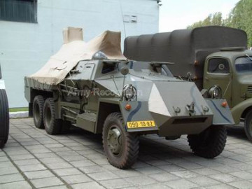 Click to enlarge image M-53-59_self-propelled_anti-aircraft_gun_armoured_vehicle_Czech_Army_Republic_009.jpg
