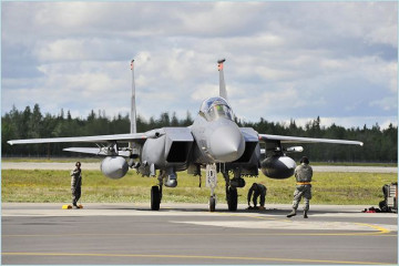 Click to enlarge image F-15E_Strike_Eagle_Air-to-ground_attack_fighter_aircraft_United_States_US_Air_Force_USAF_003.jpg