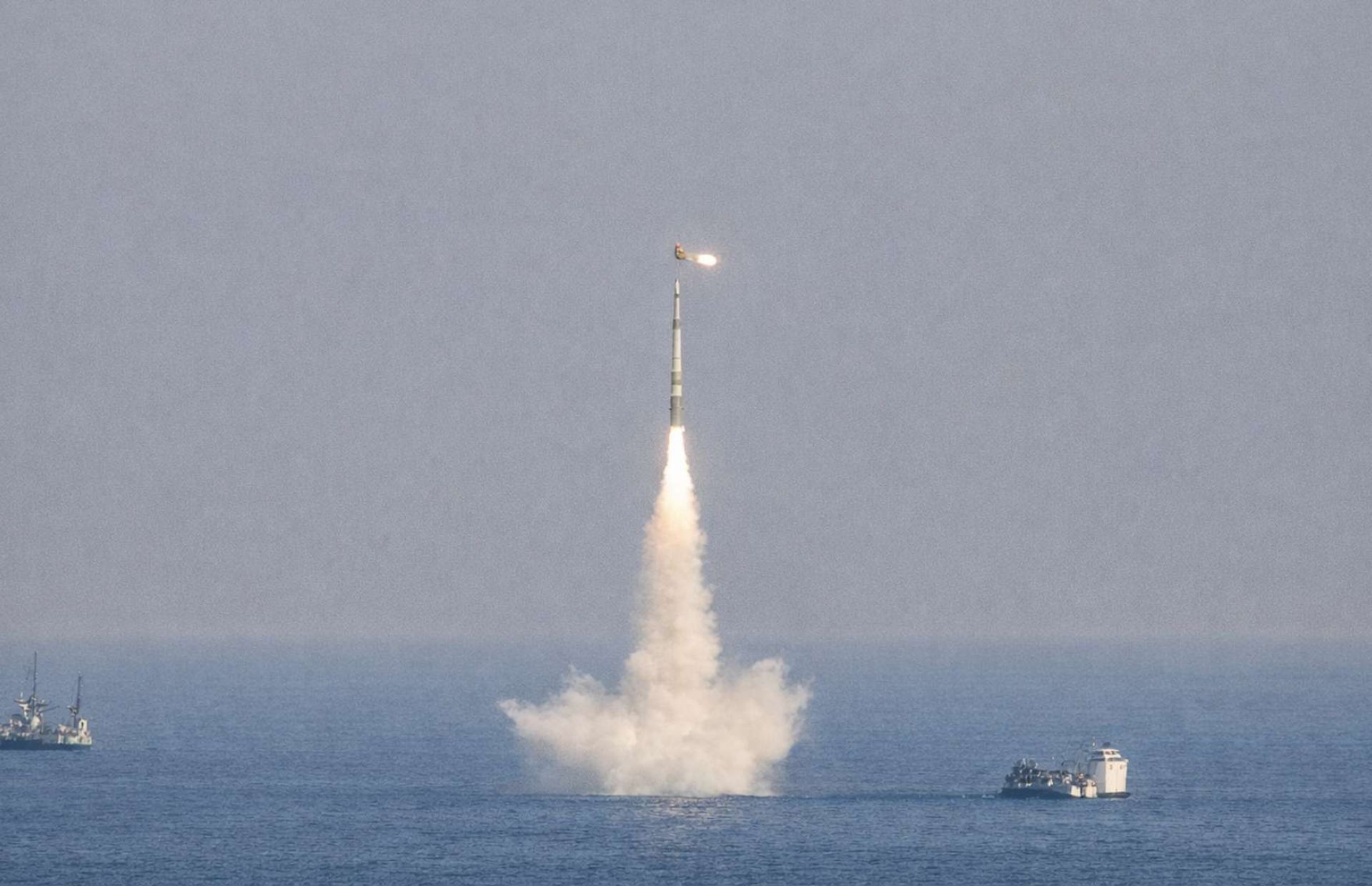 The K-4 submarine-launched ballistic missile is a solid-fuel, two-stage nuclear-capable weapon with a range of around 3,500 km, designed to be fired from Arihant-class submarines, allowing India to conduct survivable second-strike nuclear deterrence patrols far from adversary coastlines (Picture source: Weibo).