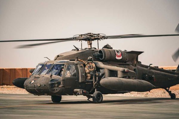 UH-60M_Black_Hawk_Utility_Helicopter_USA_003