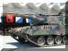 Leopard2_Main_Battle_Tank_Switzerland_12.jpg (123900 bytes)
