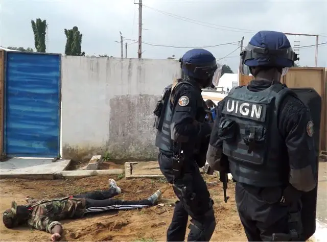 ShieldAfrica 2017 UIGN FRAP Special Forces and SWAT Team of Cote d Ivoire gendarmerie police in live demonstration 640 001