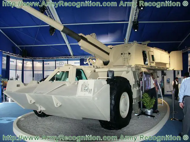 G6-52 155mm 52 calibre wheeled self-propelled howitzer data sheet specifications description information intelligence pictures photos images video  identification South Africa African army defence industry military technology Denel Land Systems artillery armoured vehicle
