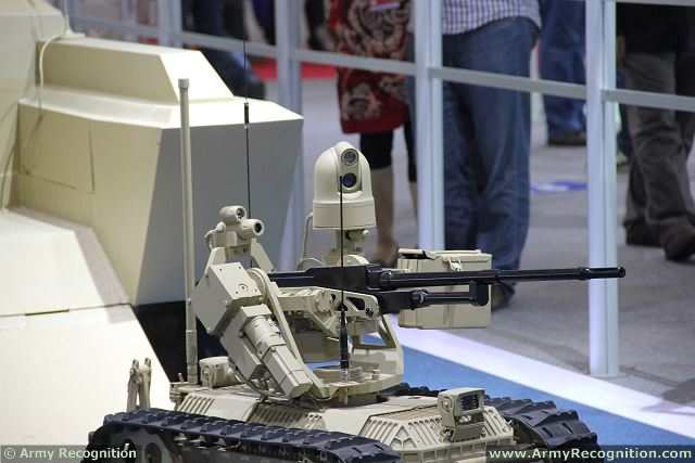 The new SHARP CLAW 1 UGV (Unmanned Ground Vehicle) developed and designed by the Chinese Defense Company NORINCO (China North Industries Corporation) makes its debut at the 11th International (Zhuhai) Aviation & Aerospace Exhibition. The Sharp Claw 1 can be used by infantry units to perform reconnaissance missions and hit enemy targets. 