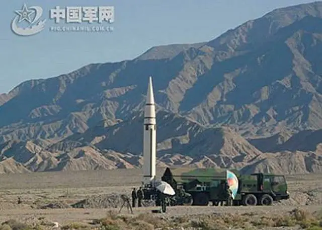 DF-15A short-range  road mobile ballistic missile China Chinese army military equipment defense industry 001