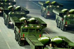 KN 23 mobile short range tactical ballistic missile North Korea front view 001
