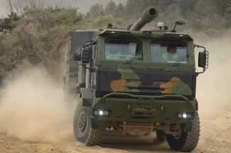K9MH_K9_Mobile_Howitzer_South_Korea_Front_View