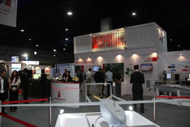 Thailand leading companies AVIA Group is exhibiting its new EOD robot THER at Defense and Security 640 002