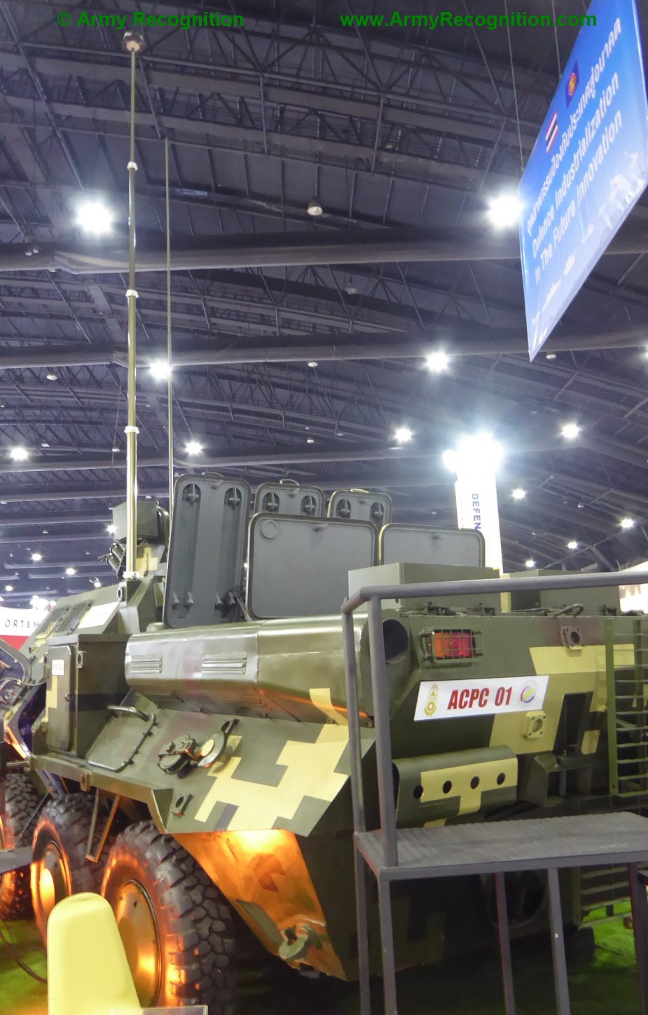 Defense Security Thailand 2019 BTR 3CS a Thai designed command post on BTR 3 IFV chassis 2