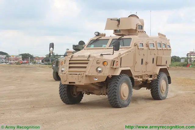 First Win APC 4x4 armoured personnel carrier vehicle Chaiseri Thailand Thai army defense industry 640 001