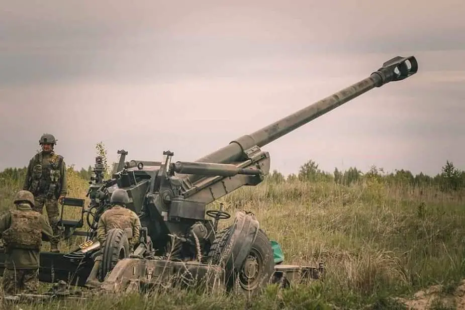 FH70 155mm towed howitzers donated by Italy are now deployed with Ukraine army 925 002