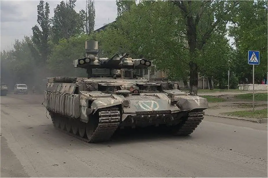Russian_BMPT-72_Terminator_fire_support_vehicle_starts_fighting_in_Ukraine_925_001.jpg