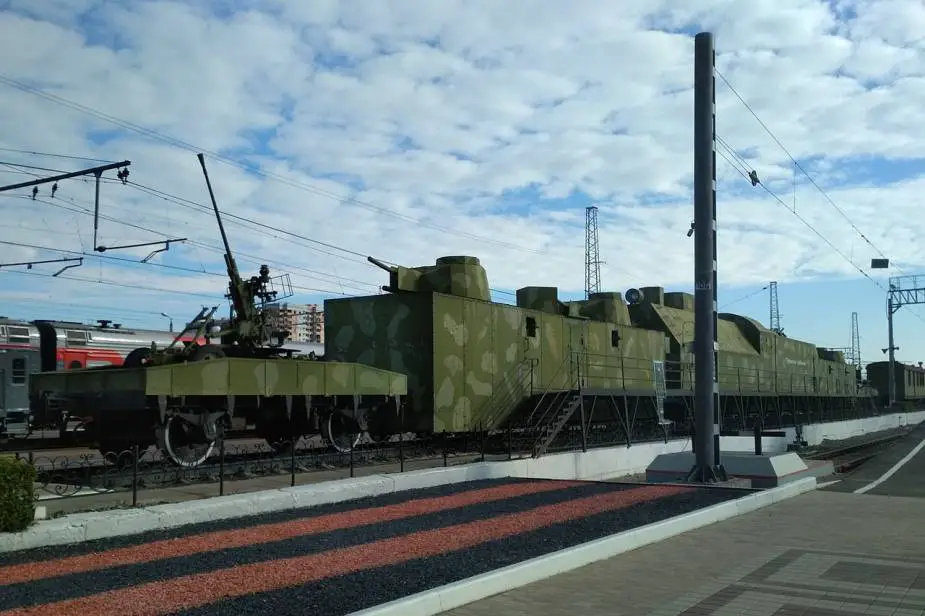Russian armored trains make a comeback in Ukraine armed for 21st century warfare 925 003