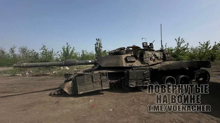 Lực lượng Nga bắt giữ xe tăng M1A1 Abrams đầu tiên của Mỹ ở Ukraine 925 002