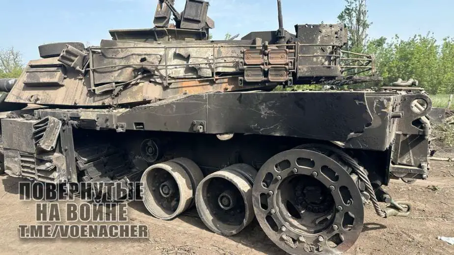 Lực lượng Nga bắt giữ xe tăng M1A1 Abrams đầu tiên của Mỹ ở Ukraine 925 005