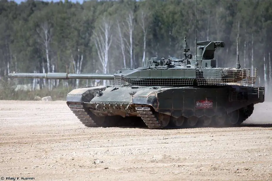 Ukraine Bradley BMP 2 T 90M Russia 925 002