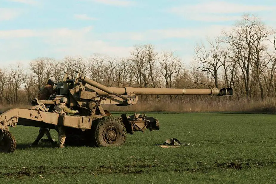 Ukraine army releases pictures showing the use of FH70 howitzers donated by Italy 925 001